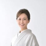 中根多香子